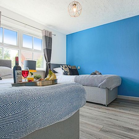 Delightful 2 Bed Apartment For Bicester Outlet Shopping By Platinum Key Properties المظهر الخارجي الصورة