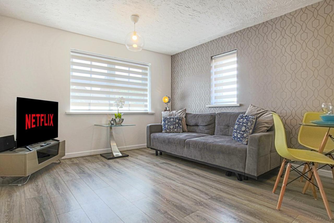 Delightful 2 Bed Apartment For Bicester Outlet Shopping By Platinum Key Properties المظهر الخارجي الصورة