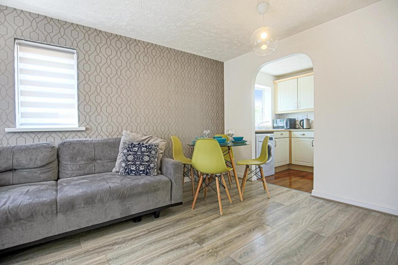 Delightful 2 Bed Apartment For Bicester Outlet Shopping By Platinum Key Properties المظهر الخارجي الصورة