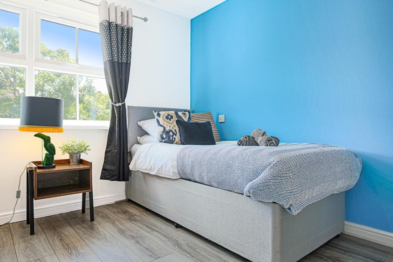 Delightful 2 Bed Apartment For Bicester Outlet Shopping By Platinum Key Properties المظهر الخارجي الصورة