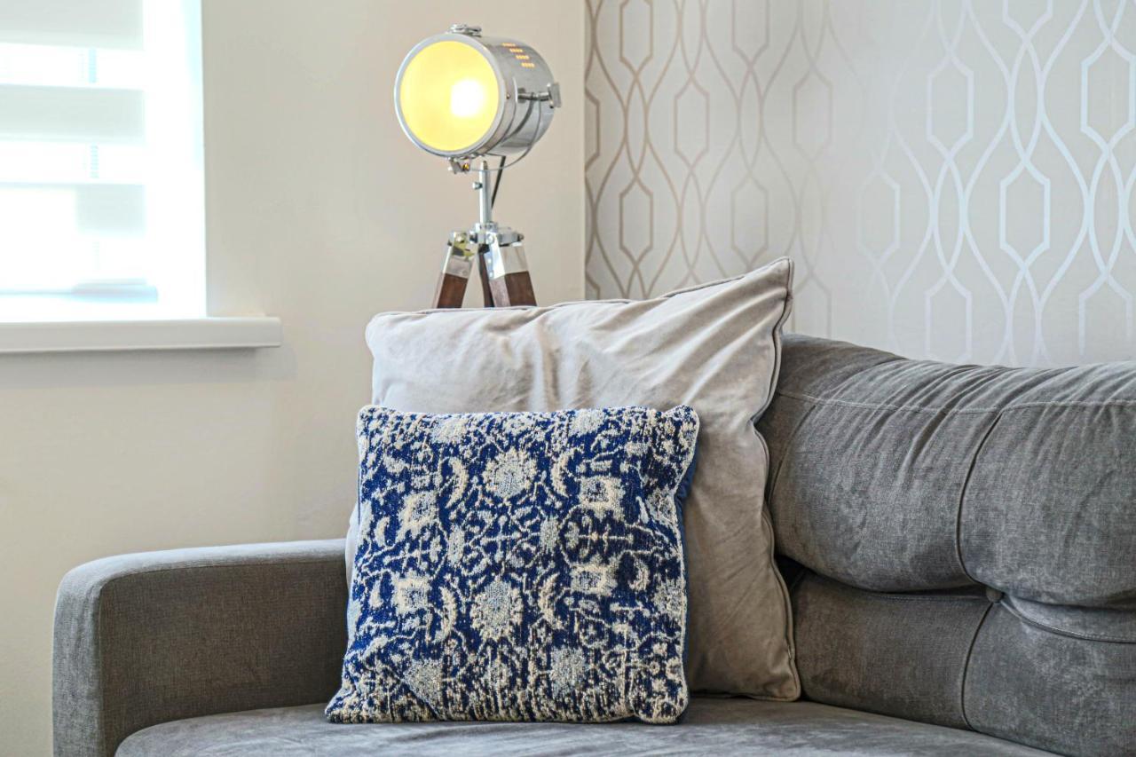 Delightful 2 Bed Apartment For Bicester Outlet Shopping By Platinum Key Properties المظهر الخارجي الصورة